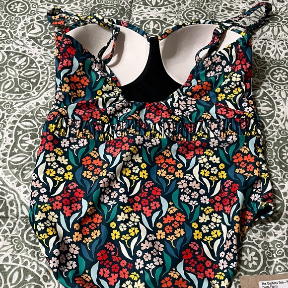 AlbionFit — Costa Floral — The Duchess One Piece - Picture 3 of 6
